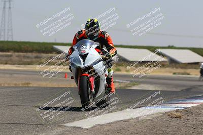 media/Sep-01-2025-Lets Ride (Mon) [[4370d11284]]/B Group/1220pm (Wheelie Bump)/